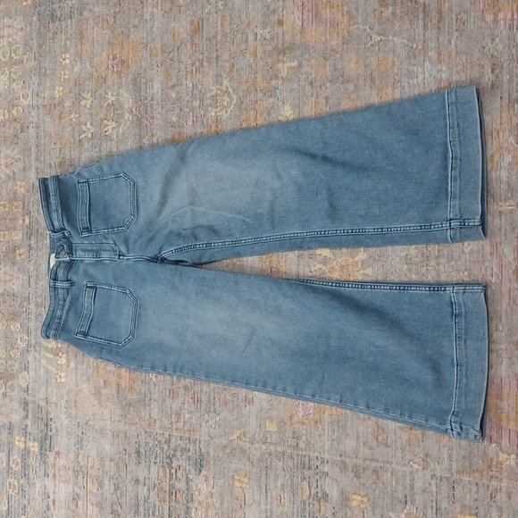 Faherty Stretch Terry Patch Pocket Pants - Picture 2 of 11